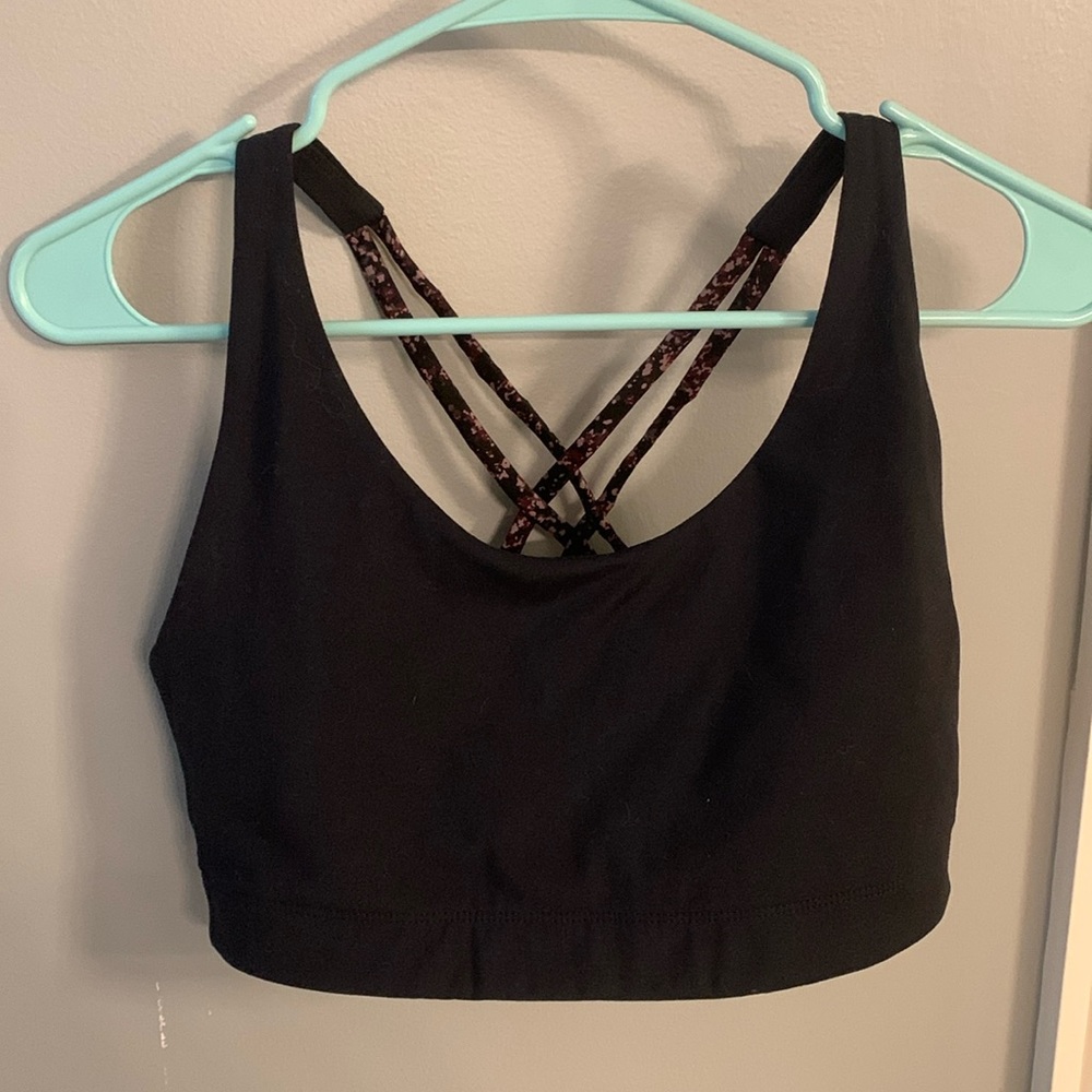 We wander sports bra size M